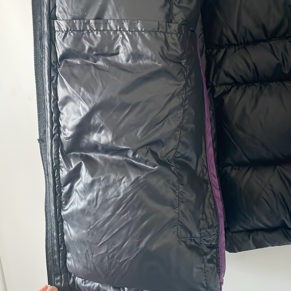 Calvin Klein size extra large, packable, lightweight premium down Jacket - Picture 11 of 11